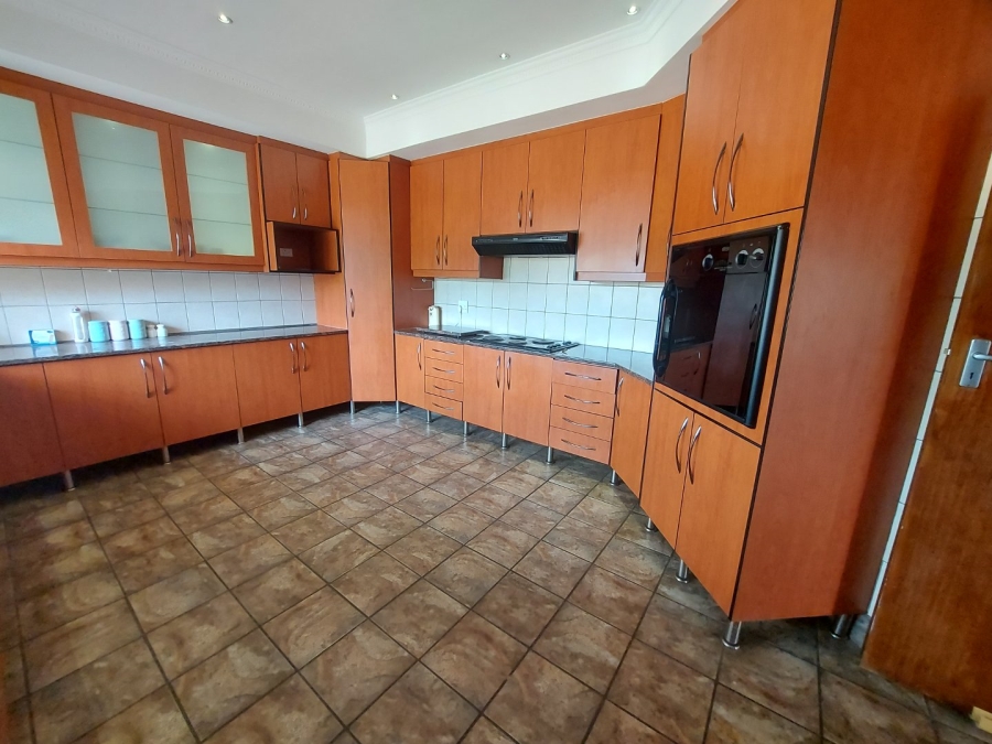 5 Bedroom Property for Sale in Universitas Ridge Free State